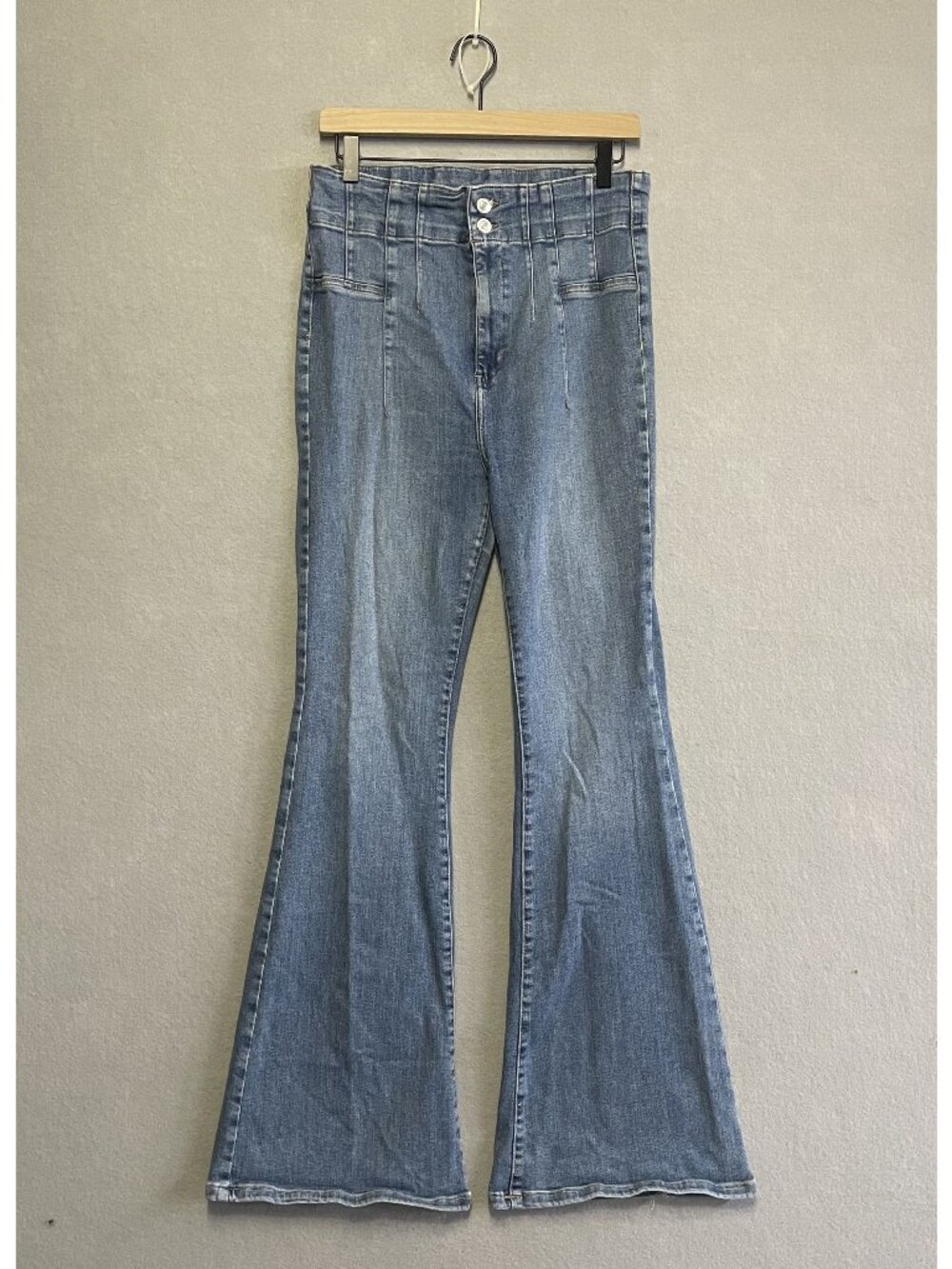 We The Free Jayde Flare Jeans High Rise Double Button Light Wash Distressed 31